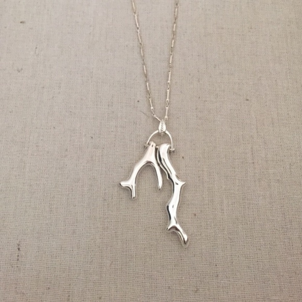 🆕 S&D Vallen Pendant (New in Box)